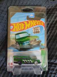 Hot Wheels STH Super Treasure Hunt Volvo 240 Drift Wagon