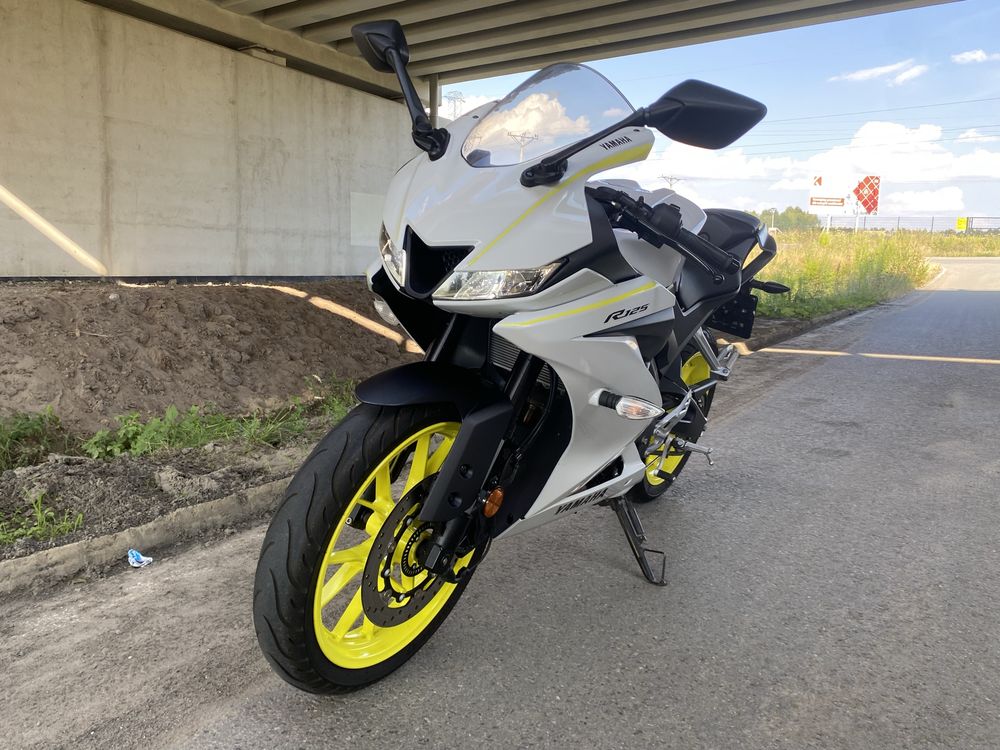 Yamaha yzf 125r 2019r ABS 9500km przebiegu, kat. A1, B, zadbana!