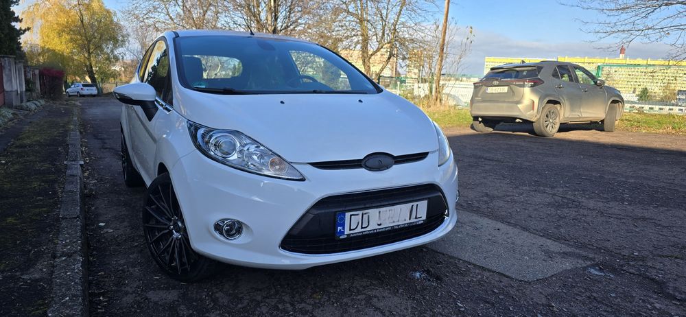 Ford Fiesta MK 7 1.6 TDCI  2009 zadbana opłaty na rok