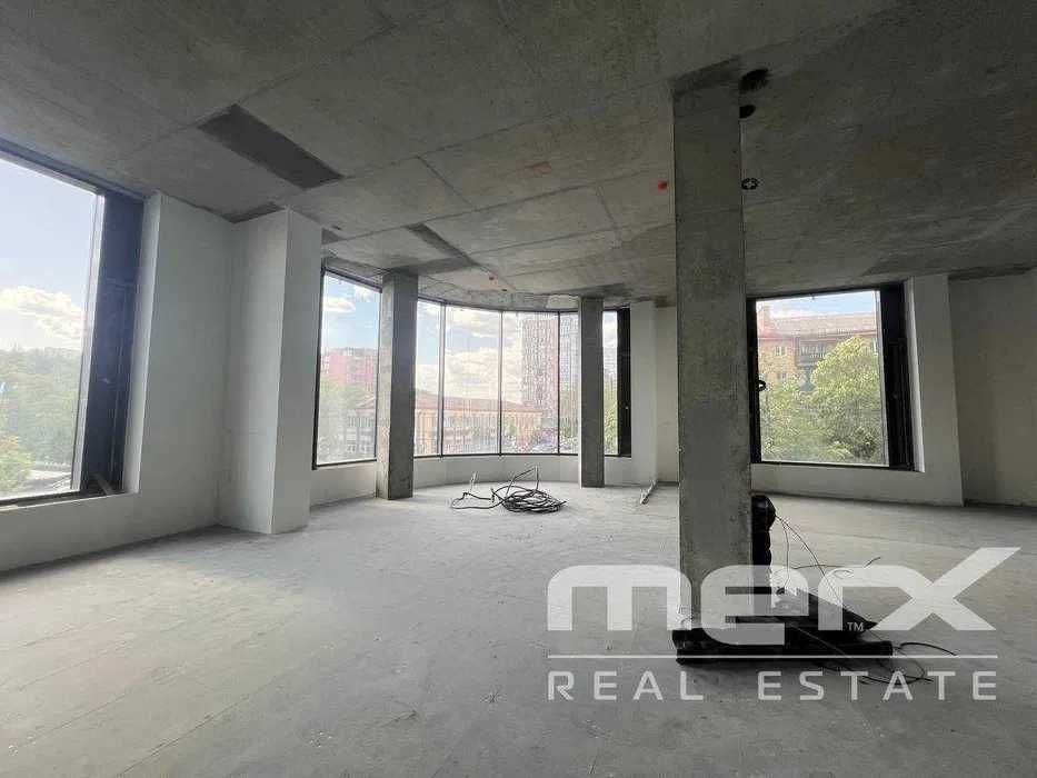 Комерційне приміщення 425 кв.м в ЖК Atlantic Residences