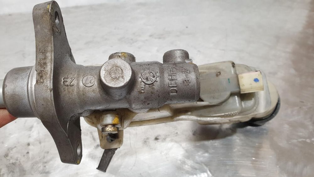 Главный тормозной цилиндр GNYB4340Z  Mazda 6 GG 2002-2006 разборка
