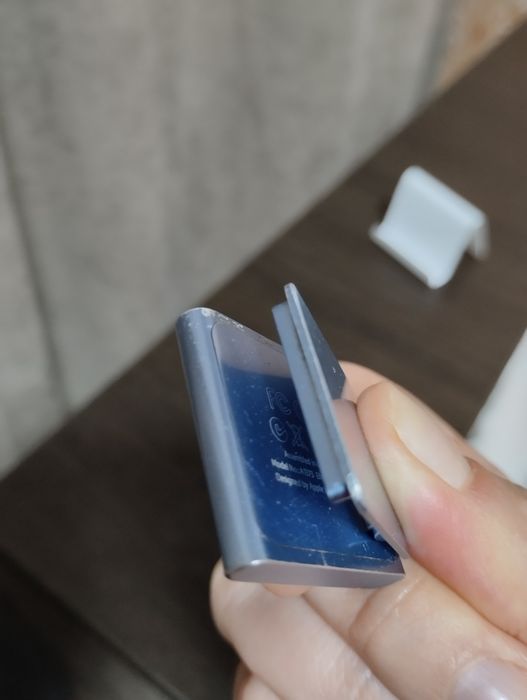 Apple iPod Shuffle 4-го поколения