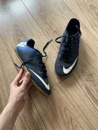 Футзалки  Nike