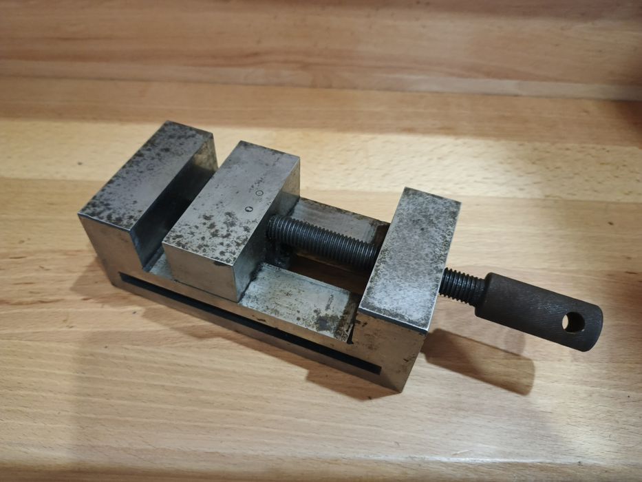 Тиски для станка