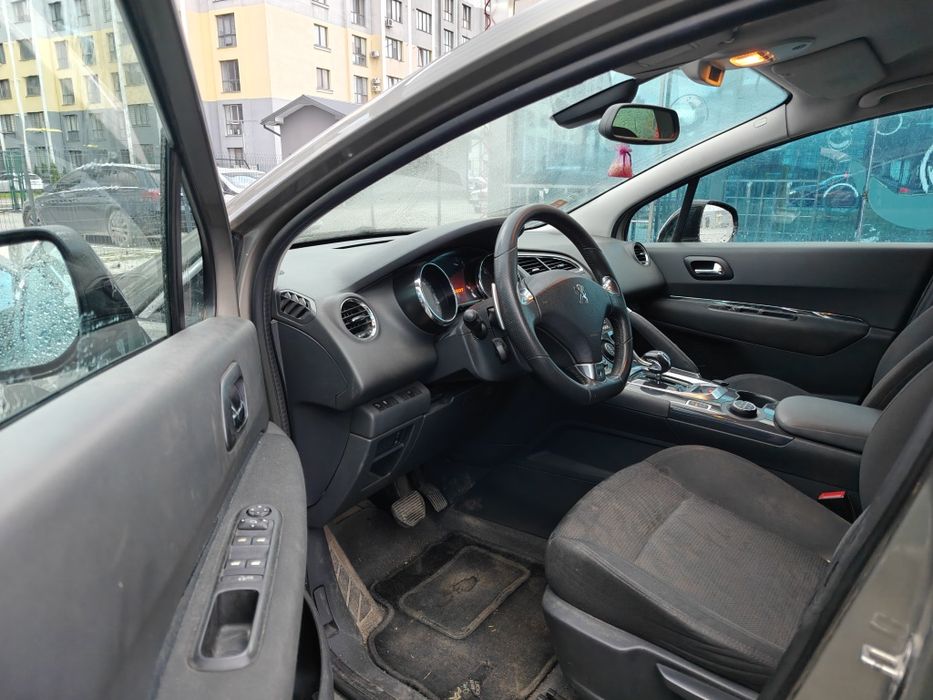 Peugeot 3008 2.0дизель-гібрид