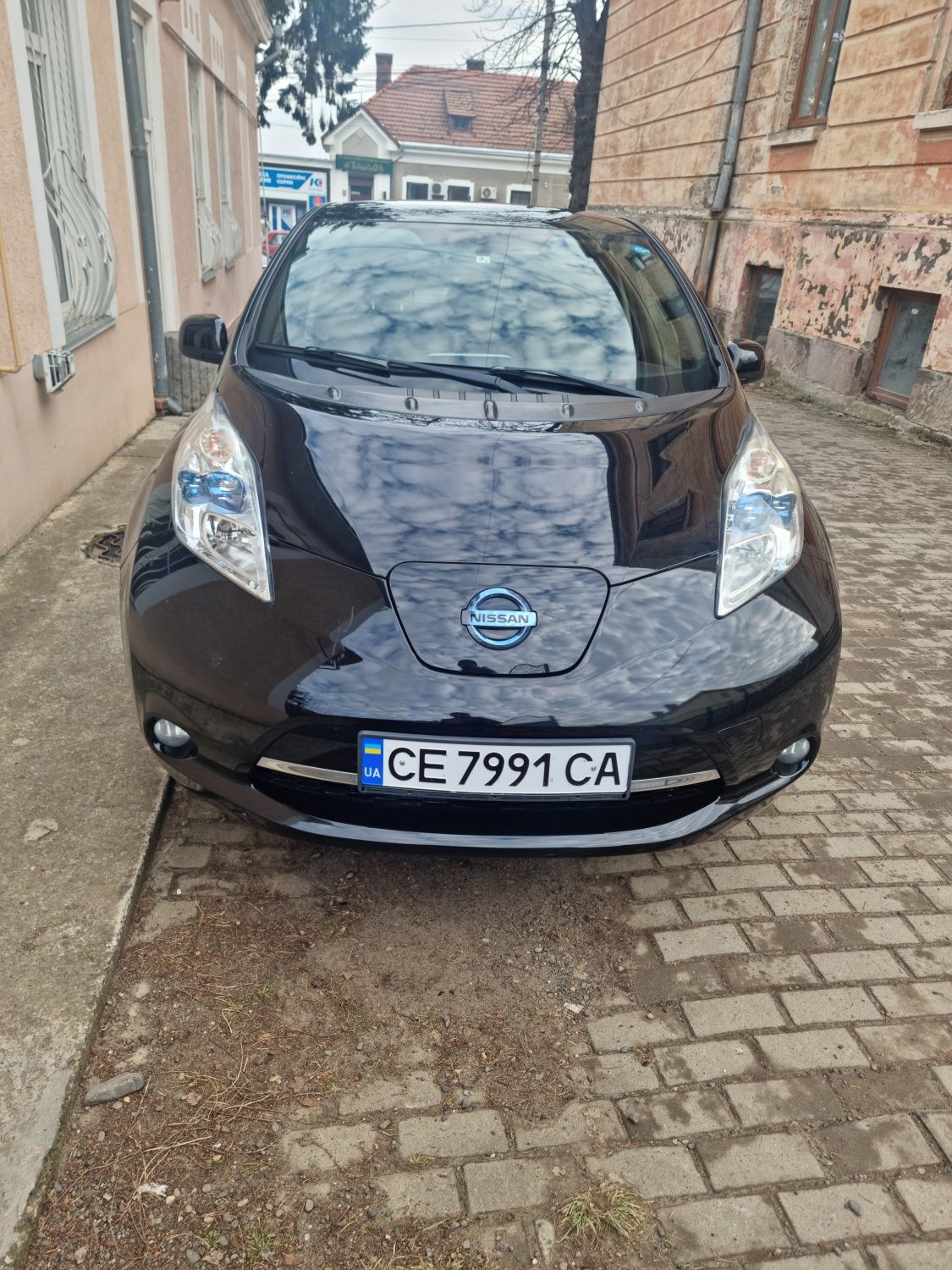 Nissan leaf нисан ліф