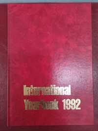 International Yearbooks da enciclopédia New Caxton