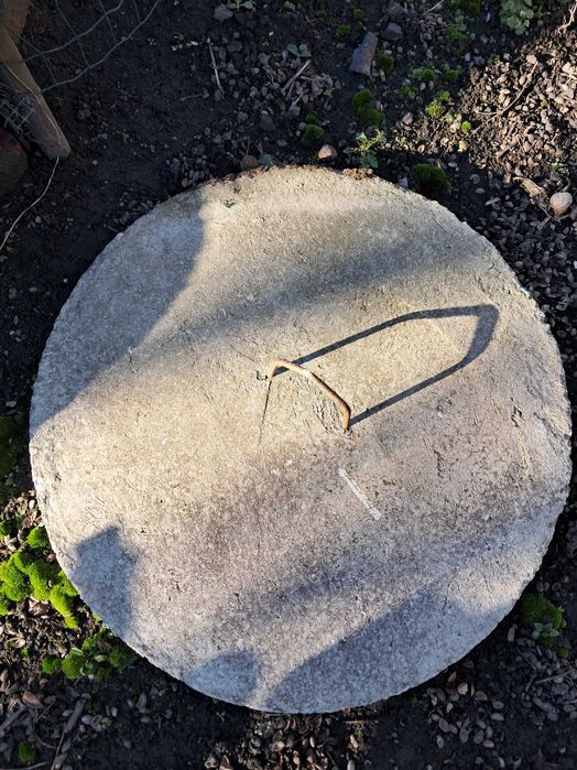 betonowa pokrywa na kręgi fi65-3szt, fi70 3szt