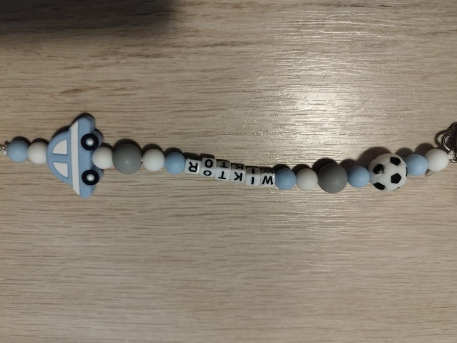 Nowa zawieszka do smoczka dla chłopca Wiktor