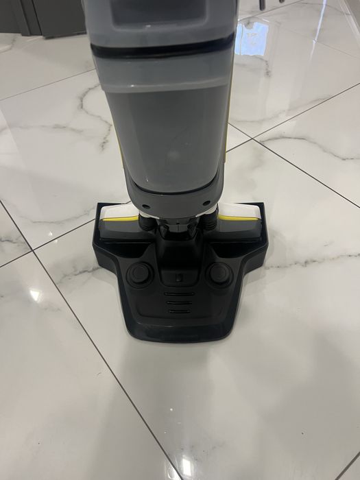 Моющий пылесос Karcher FC5