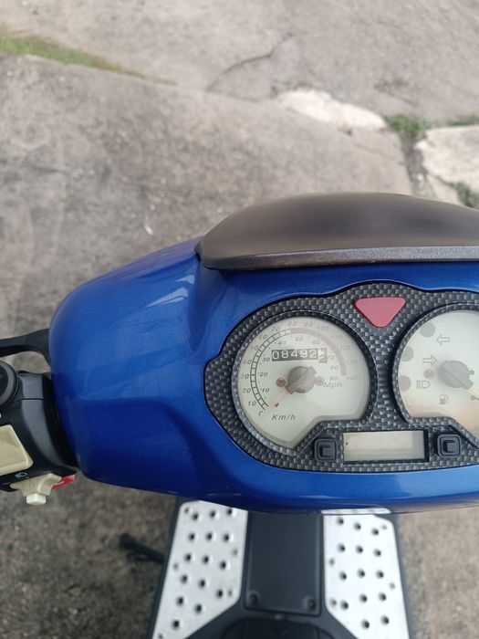 Scooter jonway 125cc  com 8500km