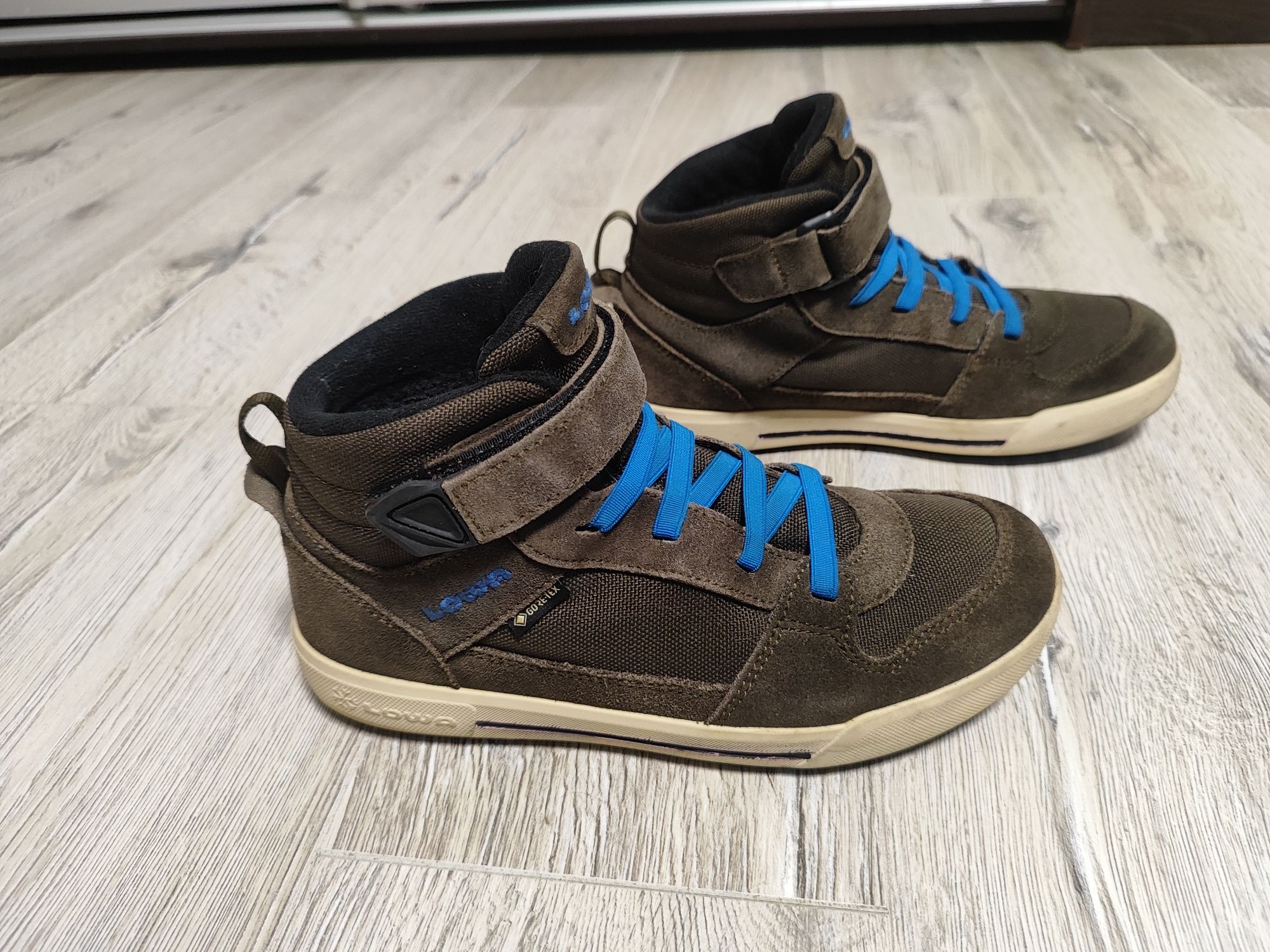 кеди Lowa gore-tex р-36