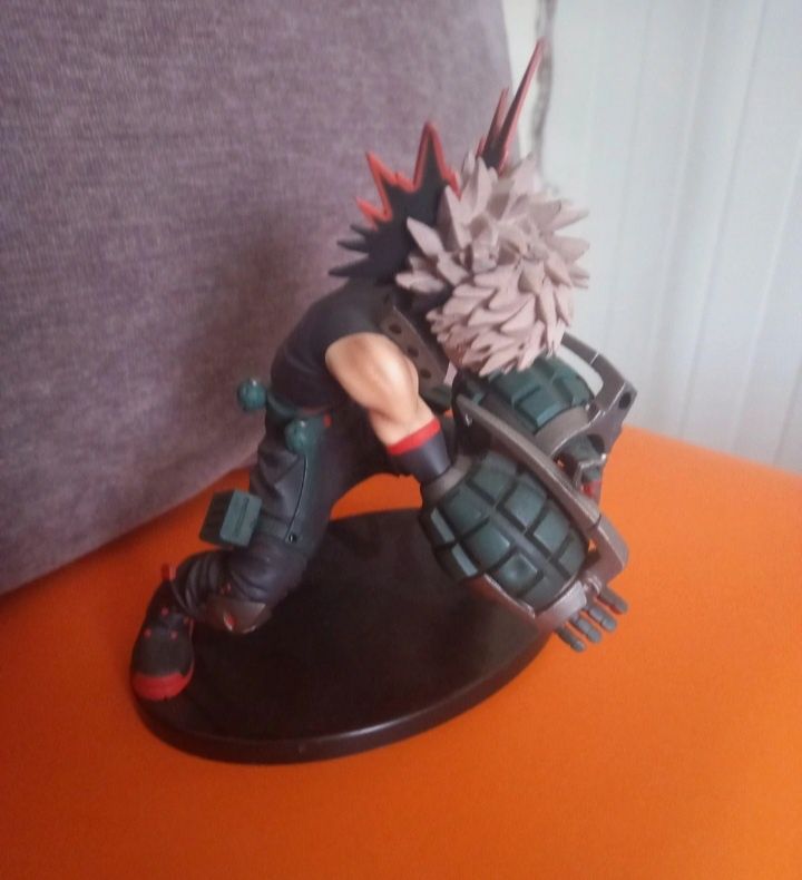 Figura Boku no hero Bakugou