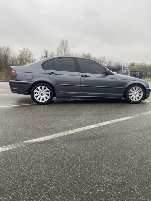 Продам БМВ-Е46 1.9 бензин