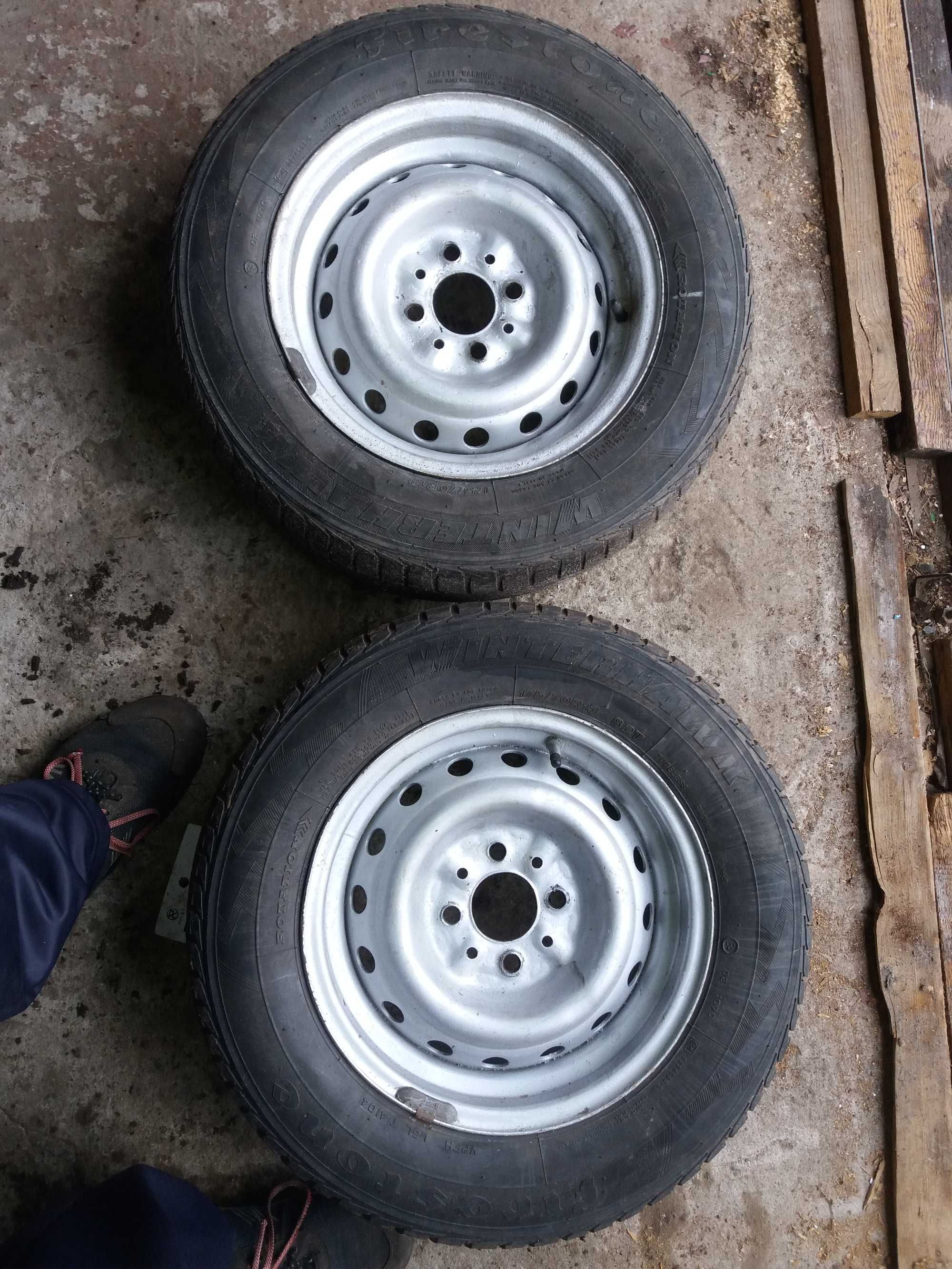 Продам запаску Ваз 4 98 R 13