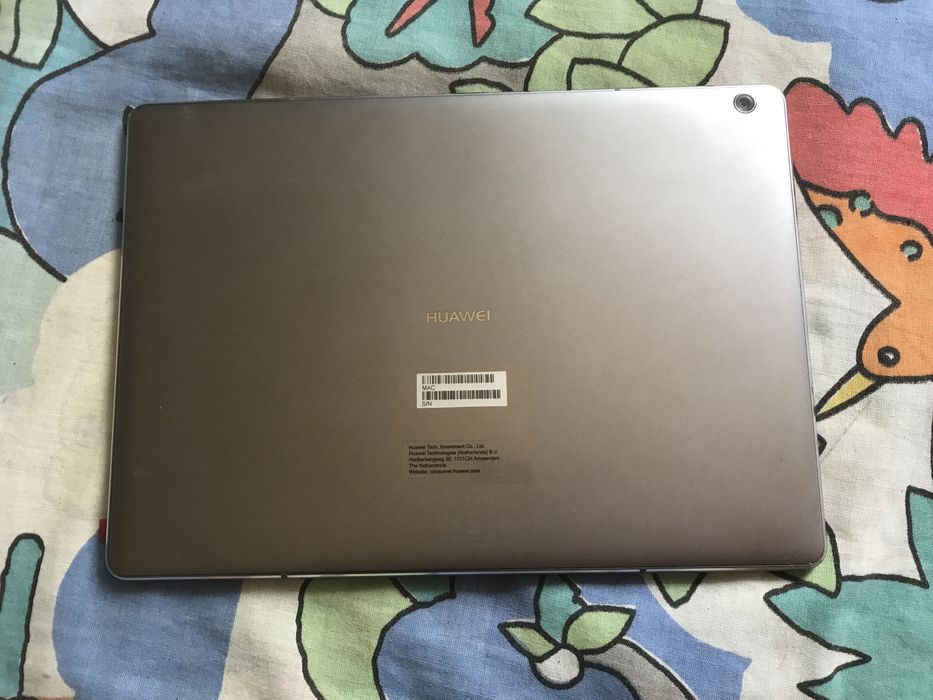 Huawei MediaPad M3 Lite 10. 3/32 GB. 10 дюймов. В идеале, без нюансов.