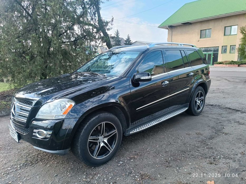 Mercedes Benz GL – Class  550 AT 4 Matio