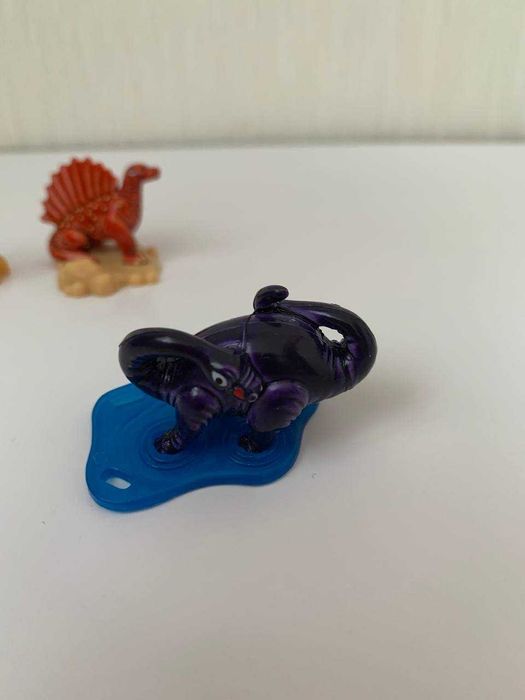 Динозавры игрушки с киндер сюрприз