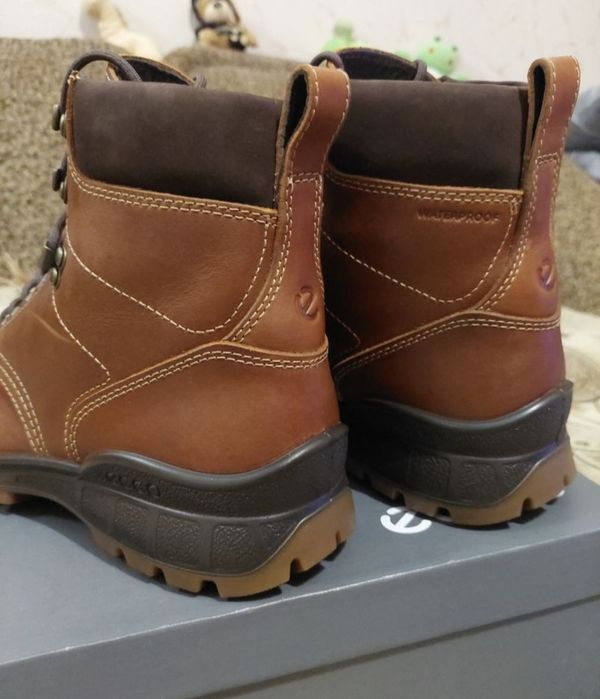 Чоловічі черевики ECCO Track 25 Low. 42,45 розмір. Оригінал.