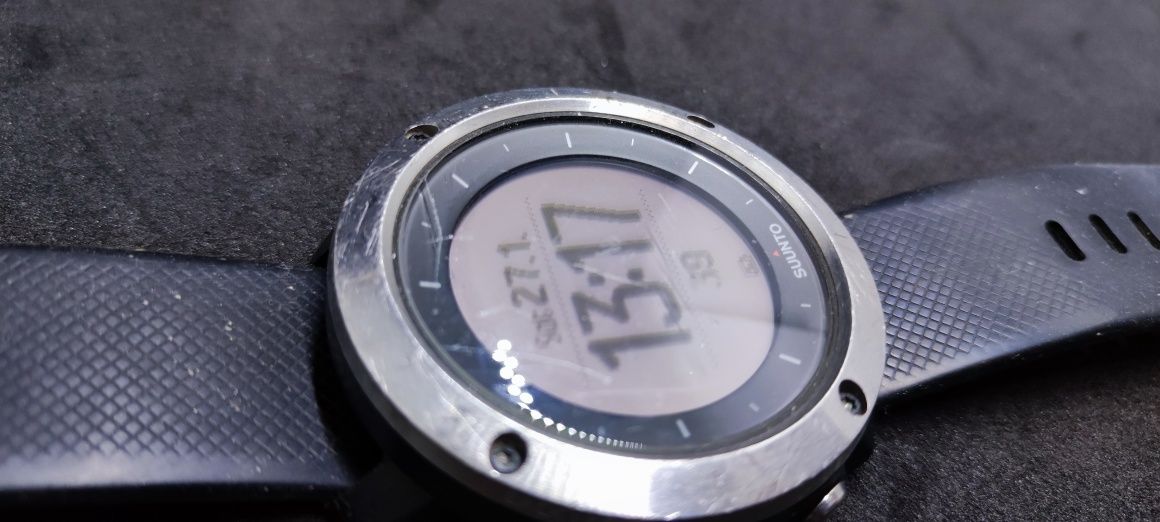 Smartwatch Suunto Traverse Black GPS/Baro/Bluetooth/Strava