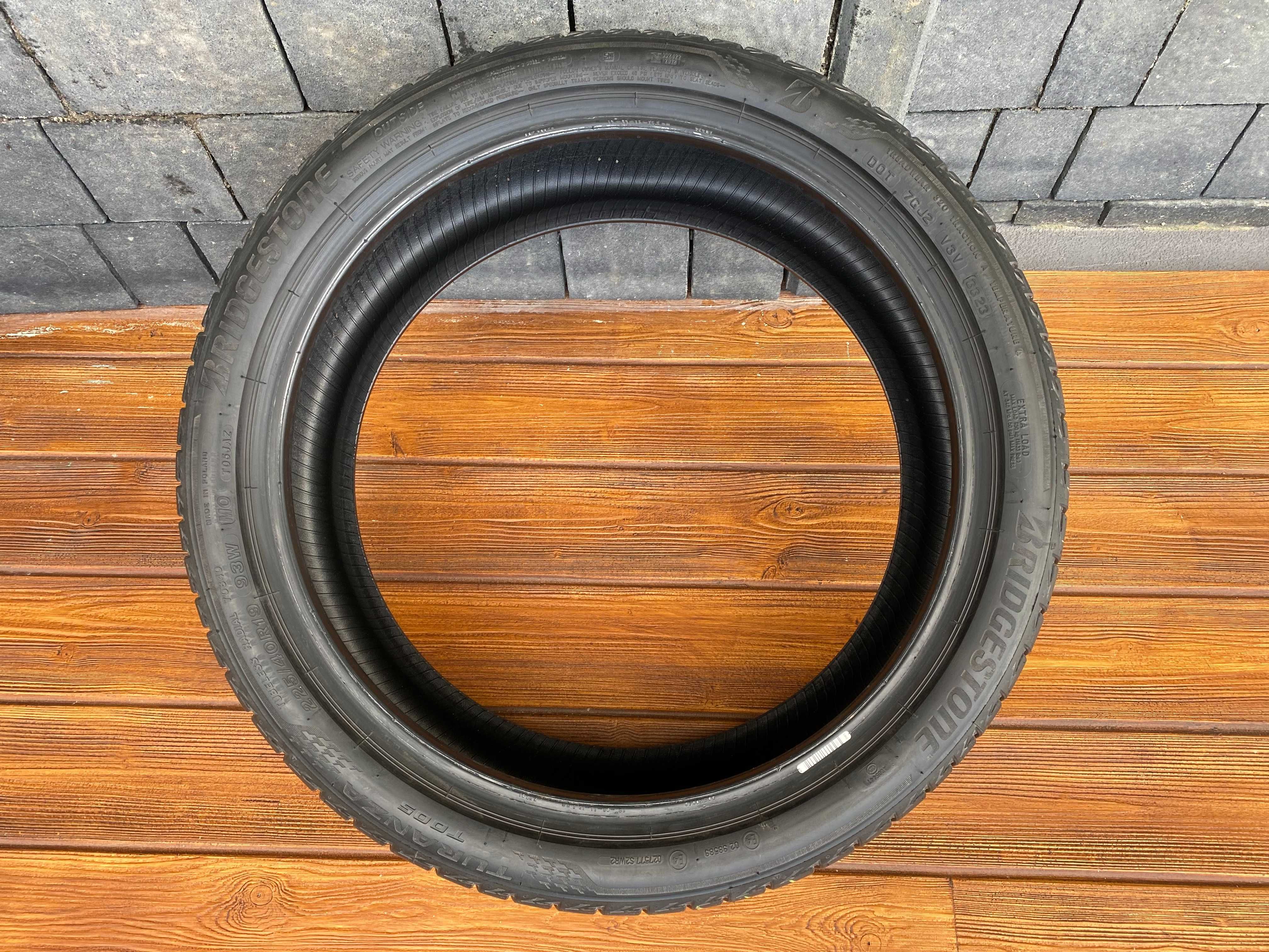 Bridgestone Turanza T005 225/40 R19 93 W Opony Letnie Demo 2 szt.