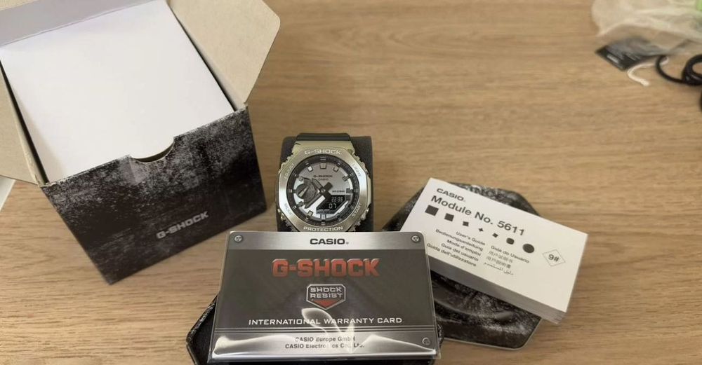 Наручные часы Casio G-Shock GM-2100-1A