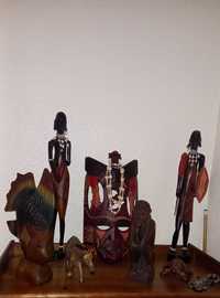 Conjunto de Estatuetas Africanas