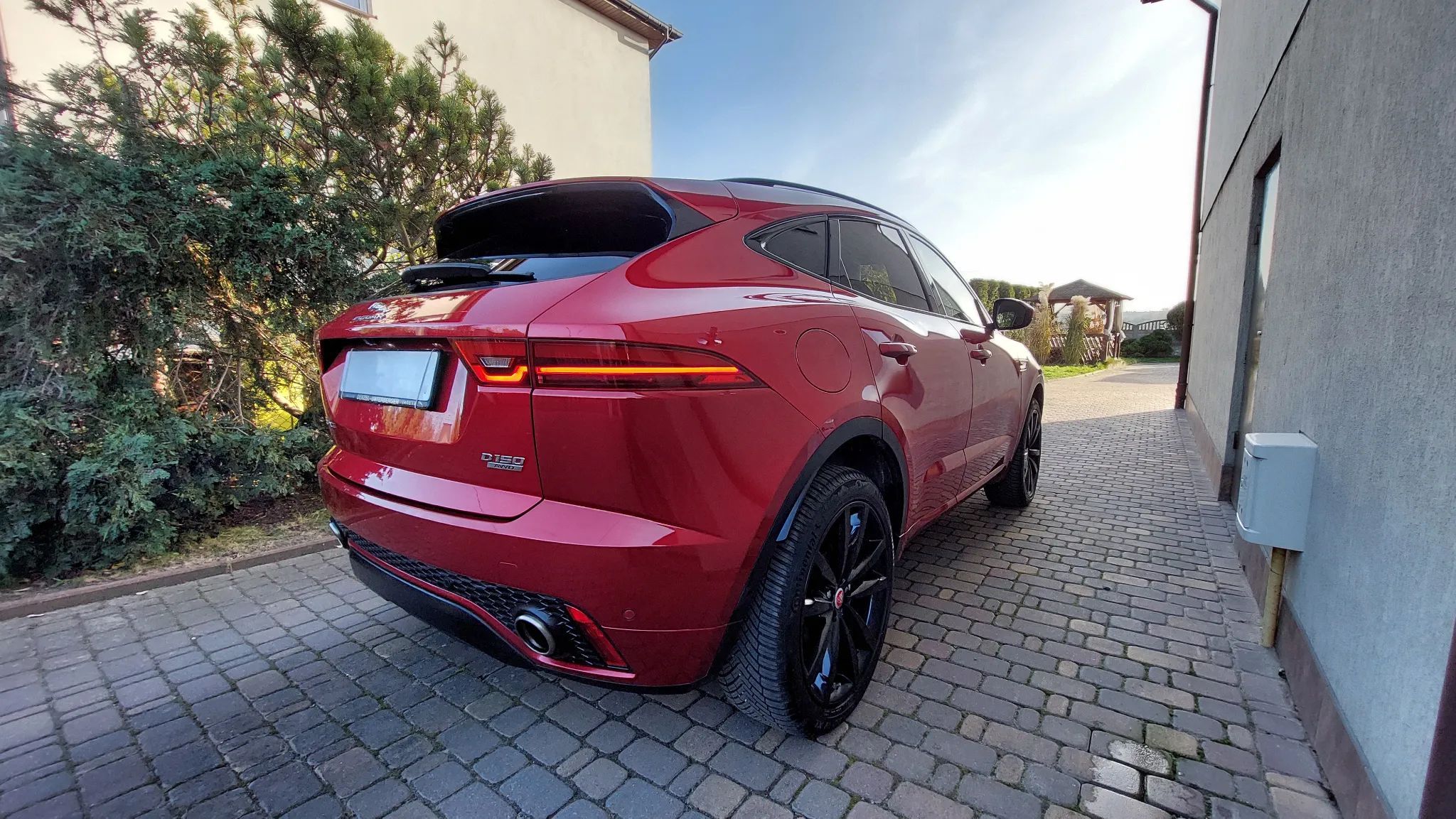 Jaguar E-Pace 2.0d150KM R_Dynamic S Full_Led Kamera Navigacja Skóra Zarejestrowany