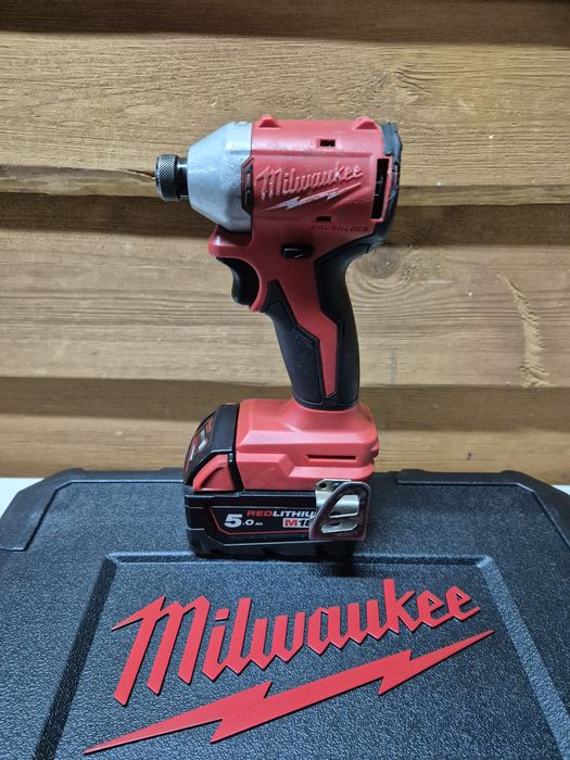 Milwaukee Zakrętarka Udarowa/Klucz M18 BLIDRC