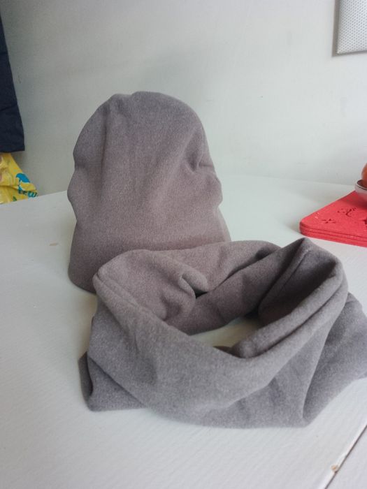 Super czapka z kominem dla dziecka, nowa