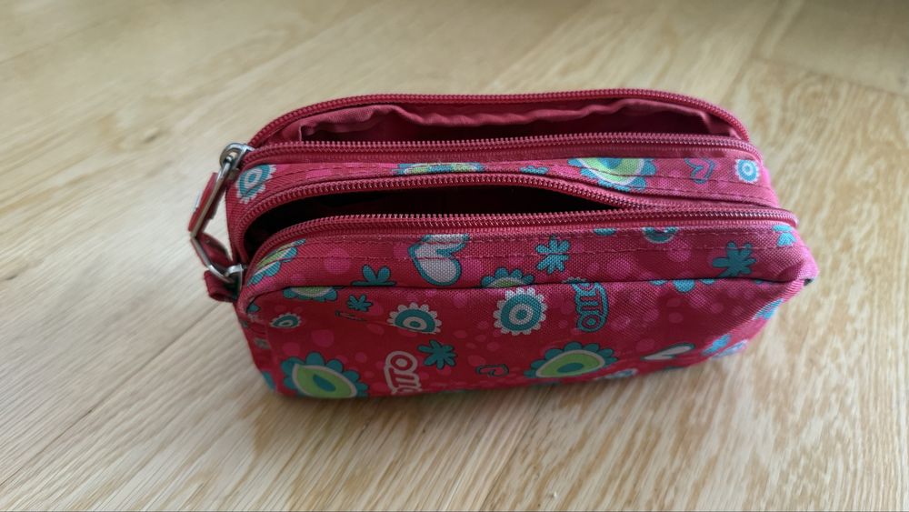 Estojo lapis menina totto