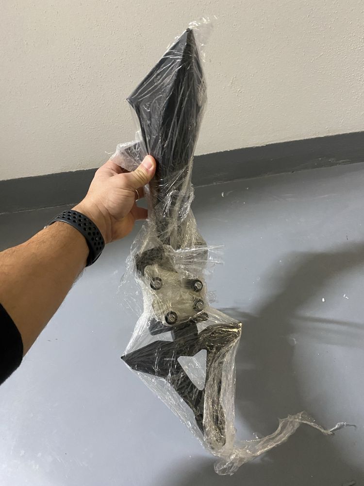 Piscas e Suporte de matricula original Triumph Street Triple