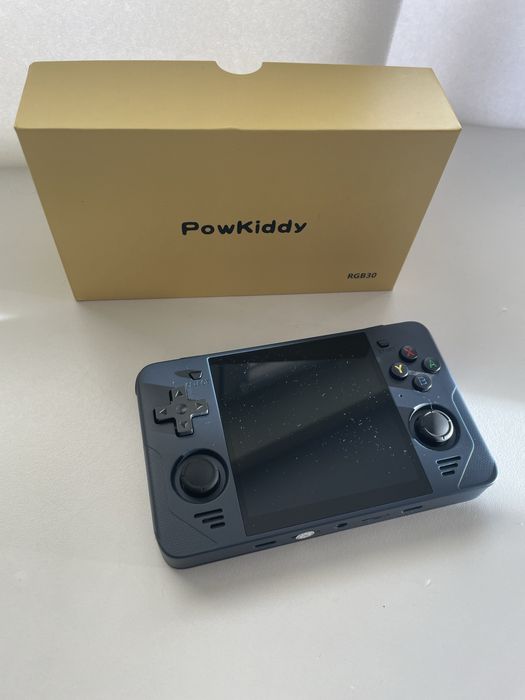 Konsola retro PowKiddy RGB30