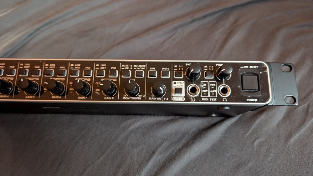 Interfejs Audio MIDI Behringer UMC 1820