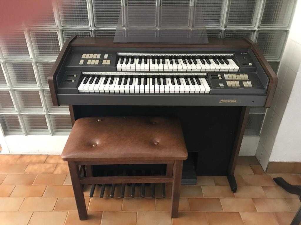 Orgão Farfisa - F 200