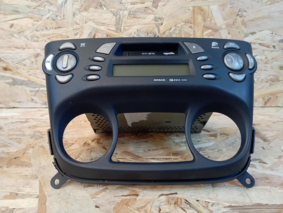 Rádio / auto-rádio NISSAN Almera II Sedan (N16)