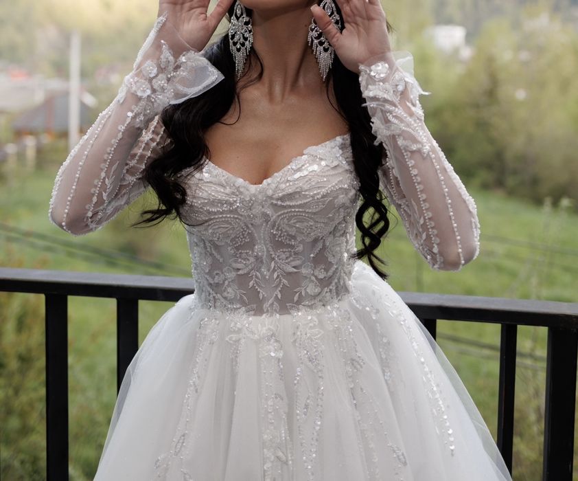 Весільна сукня плаття