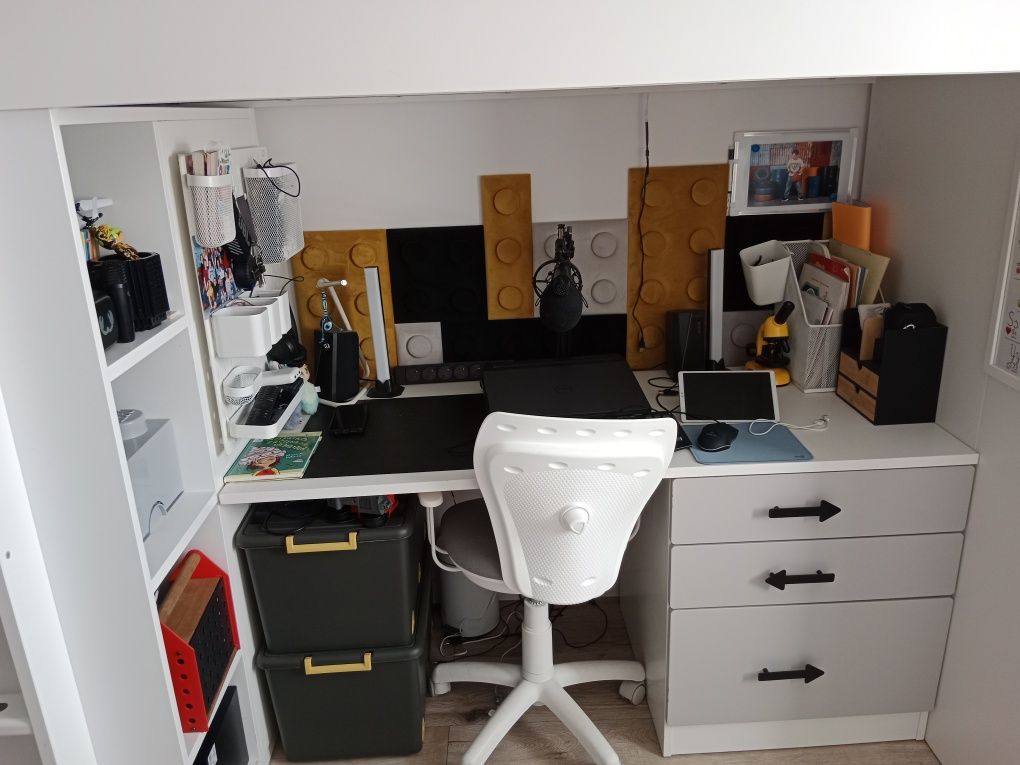 Ikea Smastad łóżko z biurkiem, szufladami i szafą