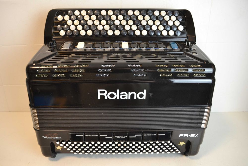 Acordeão Roland Fr3 SB. N 3