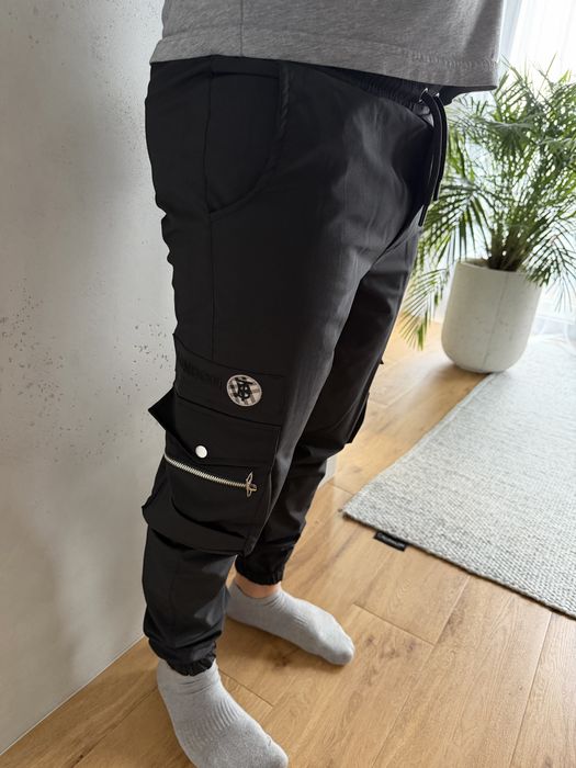 Burberry spodnie czarne dresy meskie rozmiar L
