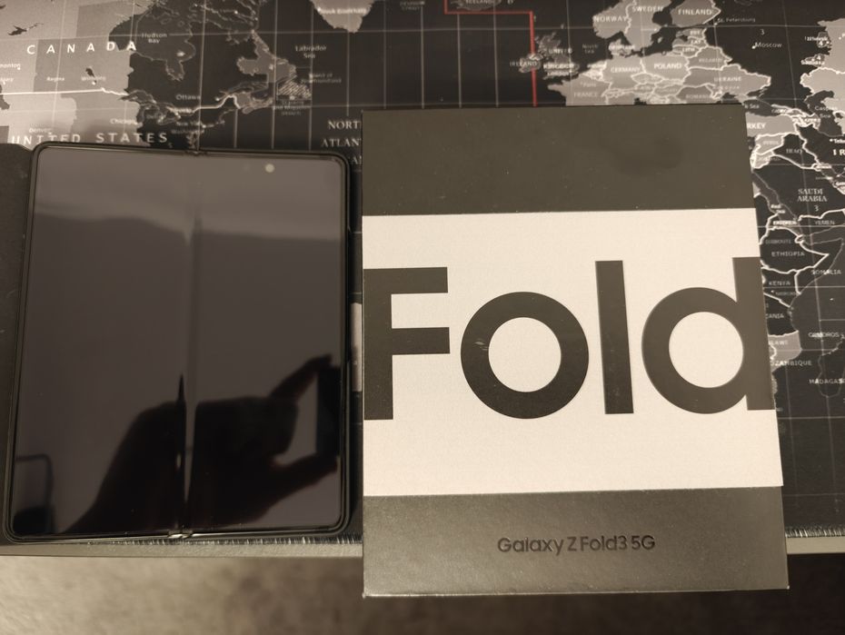 Samsung Galaxy Z Fold 3