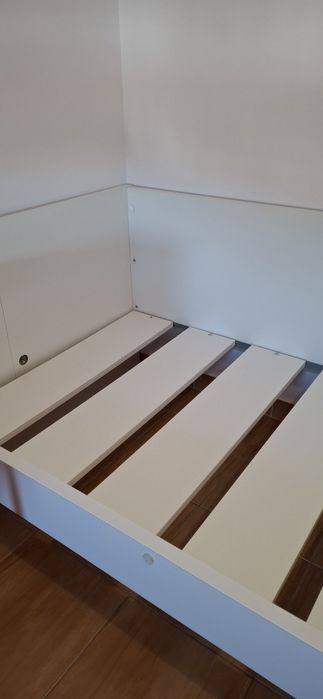 Cama de corpo e meio