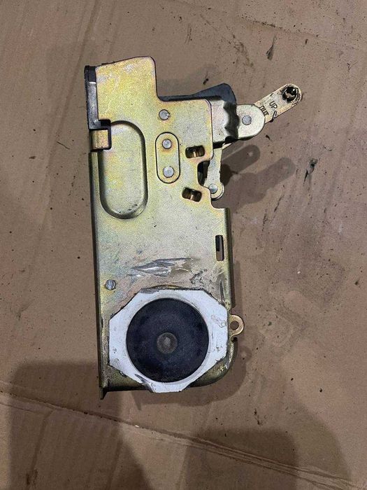 Замок задней распашной двери Ford Transit 2000-2014 год механика