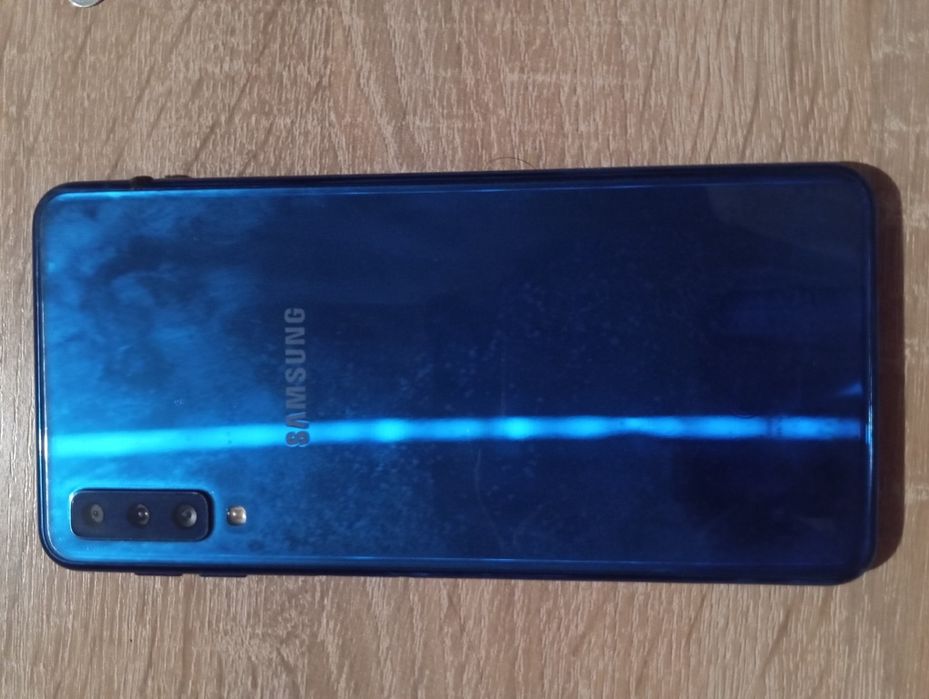 Продам телефон Samsung