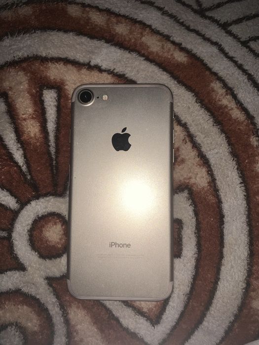 iPhone 7 без коробки та гарантии