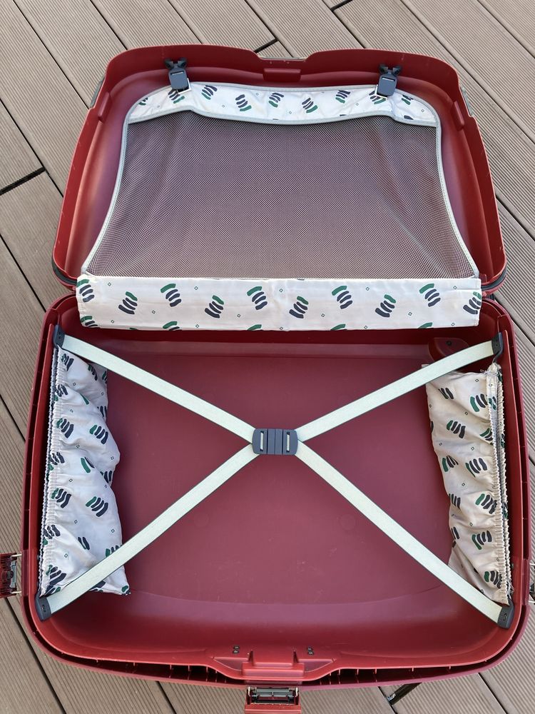Mala de viagem rigida Samsonite vermelha com porta fatos