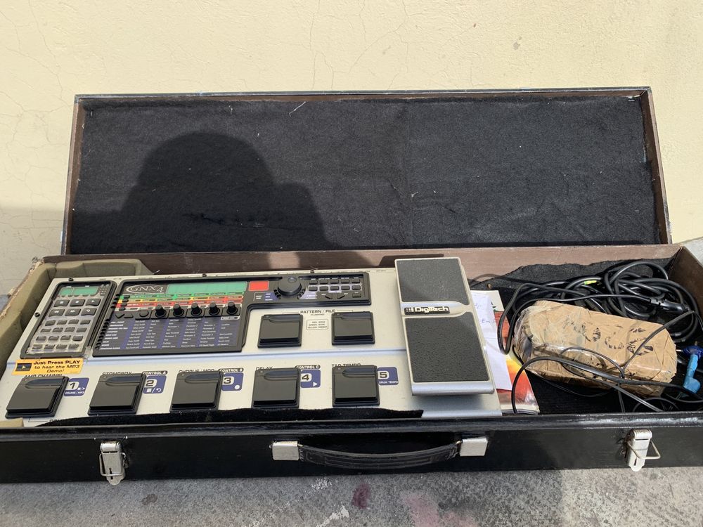 Продам гітарний мультиефективний процесор ефектів Digitech GNX4