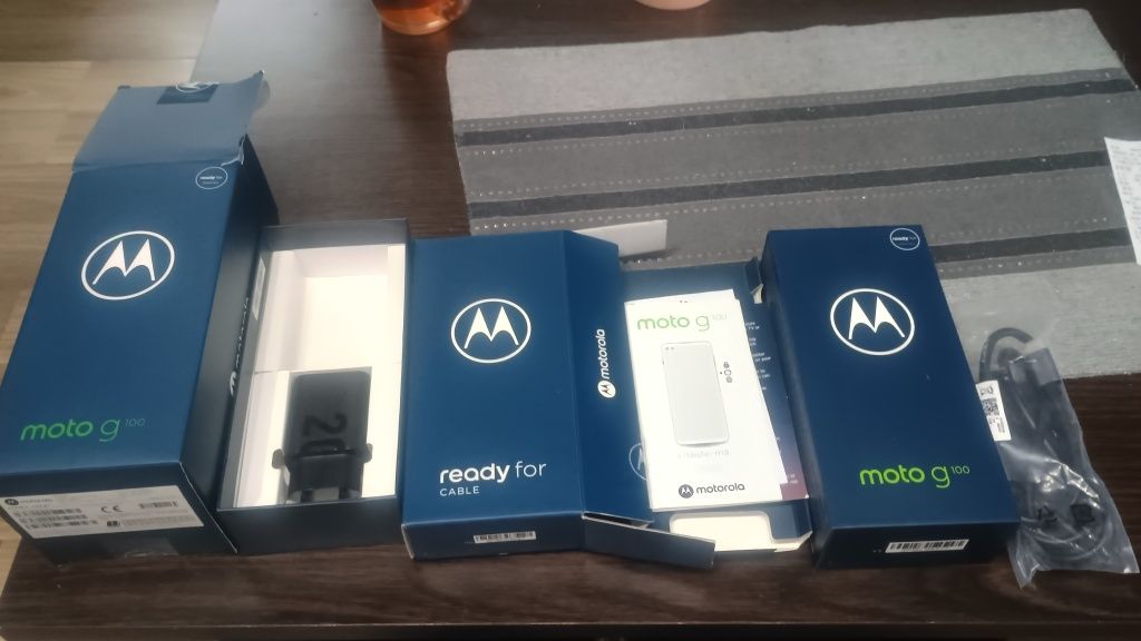 Smartfon Motorola g 100