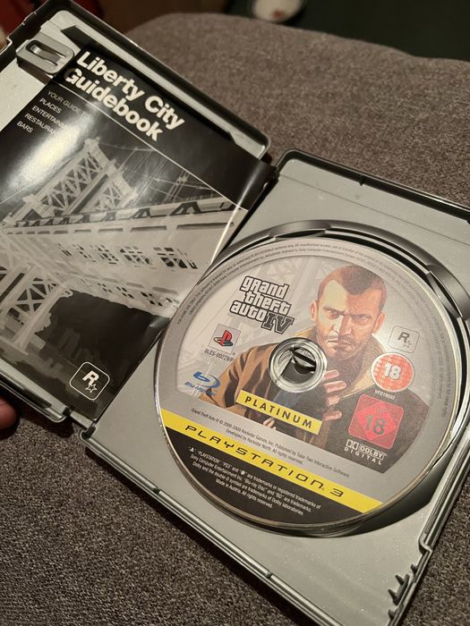 Gta IV grand theft auto 4 playstation 3 ps3
