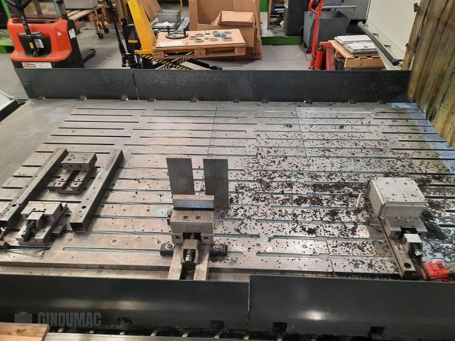 Frezarka bramowa HAAS GM-2 5AX (2020)